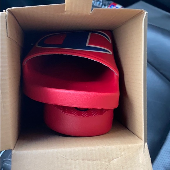 Men's size 12 Champion red slides - Picture 3 of 6